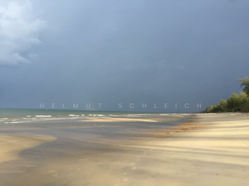 Bungalow for Sale in Rompin (Pahang) - Helmut Schleich - Exterior - PropertyGuru.com.my