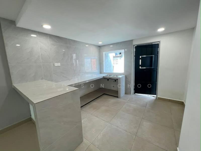 Rumah Teres 1 Tingkat untuk Dijual di Skudai (Johor) - Jameson Choo - Kitchen - PropertyGuru.com.my