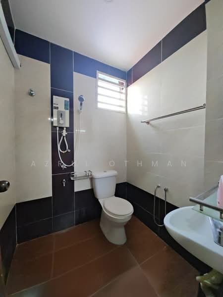 Rumah Teres 2 Tingkat untuk Dijual di Taman Desa Melor (Senawang) - Azrul Othman - Bathroom - PropertyGuru.com.my