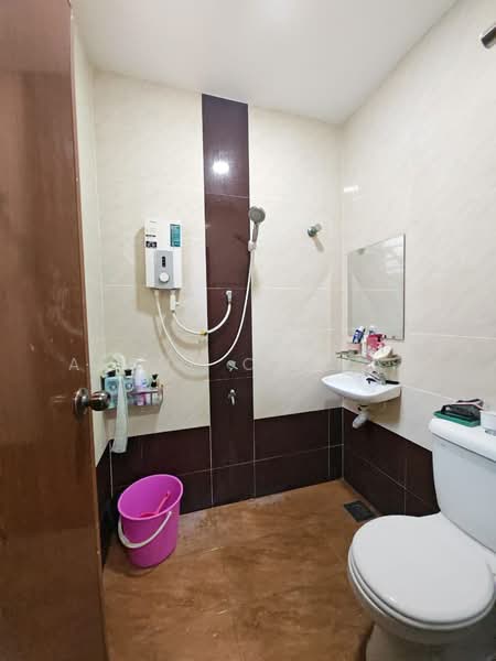 Rumah Teres 2 Tingkat untuk Dijual di Taman Desa Melor (Senawang) - Azrul Othman - Bathroom - PropertyGuru.com.my