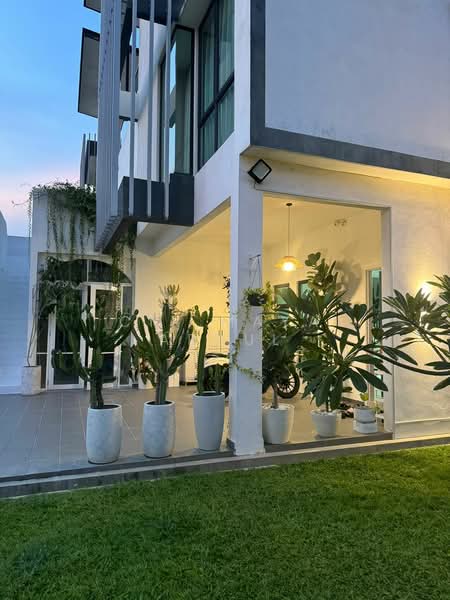 Rumah Berkembar untuk Dijual di Taman Villa Perdana (Kajang) - Cik Maya Abdul - PropertyGuru.com.my