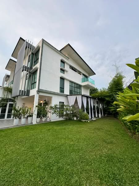 Rumah Berkembar untuk Dijual di Taman Villa Perdana (Kajang) - Cik Maya Abdul - PropertyGuru.com.my