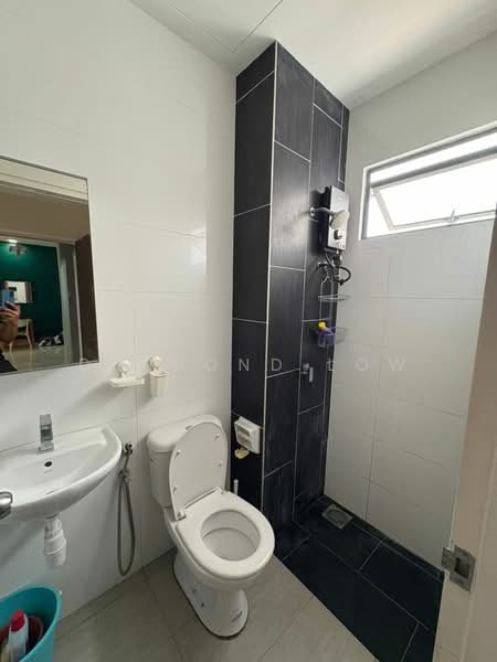 Servis Apartment untuk Disewa di Seasons Garden Residences - Desmond Low - Bathroom - PropertyGuru.com.my