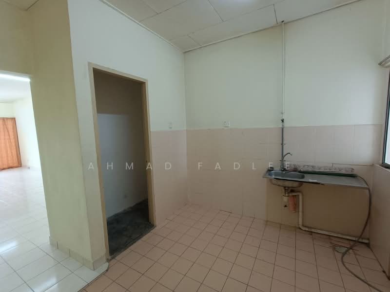 1-storey Terraced House for Sale in Bandar Putra Permai (Seri Kembangan) - Ahmad Fadlee - PropertyGuru.com.my