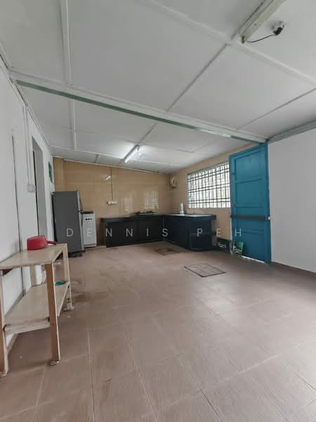 1-storey Terraced House for Rent in Taman Abad (Johor Bahru) - Dennis Peh - Kitchen - PropertyGuru.com.my