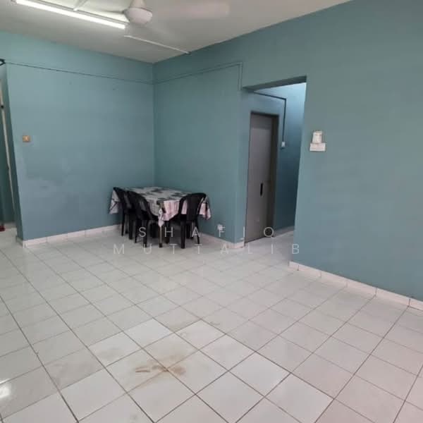 Apartment for Rent at Tasik Heights Apartment - Shafiq Muttalib - Dining Room - PropertyGuru.com.my