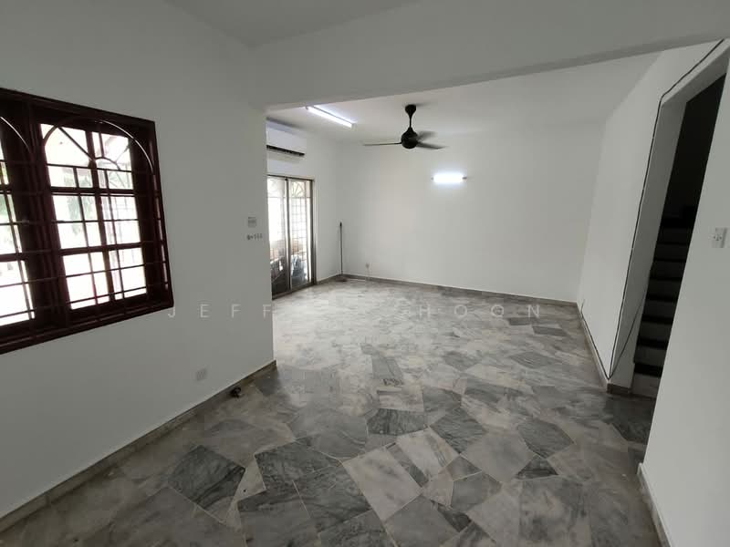 Rumah Teres 2 Tingkat untuk Disewa di Usj 4 (Subang Jaya) - Jeffrey Hoon - Living Room - PropertyGuru.com.my