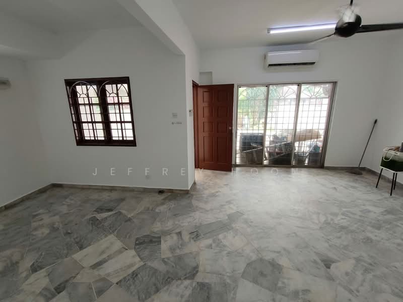 Rumah Teres 2 Tingkat untuk Disewa di Usj 4 (Subang Jaya) - Jeffrey Hoon - Living Room - PropertyGuru.com.my