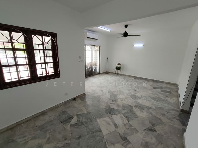 Rumah Teres 2 Tingkat untuk Disewa di Usj 4 (Subang Jaya) - Jeffrey Hoon - Living Room - PropertyGuru.com.my