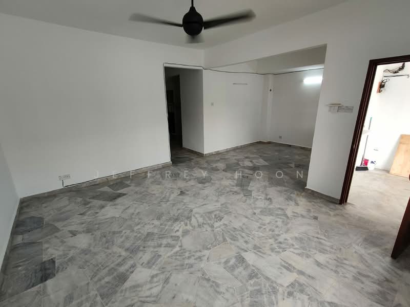 Rumah Teres 2 Tingkat untuk Disewa di Usj 4 (Subang Jaya) - Jeffrey Hoon - Living Room - PropertyGuru.com.my