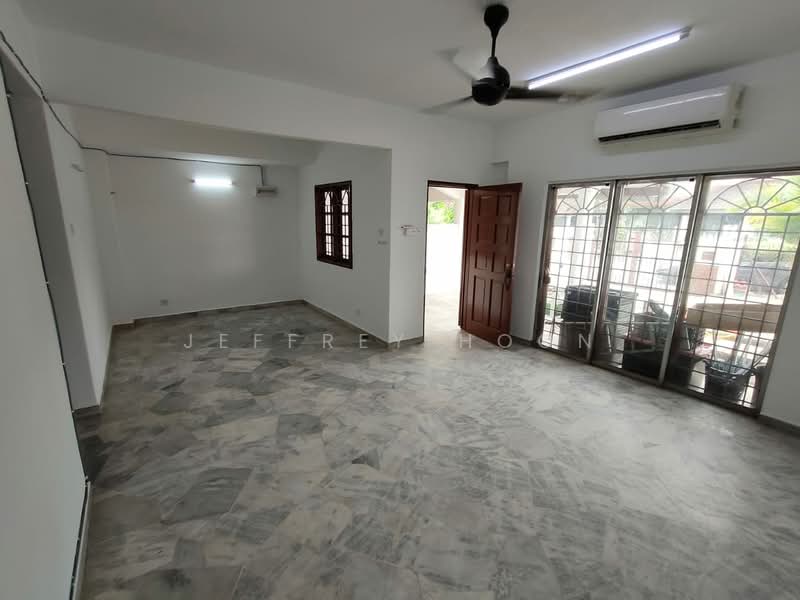 Rumah Teres 2 Tingkat untuk Disewa di Usj 4 (Subang Jaya) - Jeffrey Hoon - Living Room - PropertyGuru.com.my