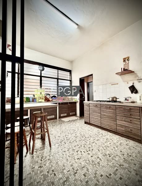 Rumah Berkembar untuk Dijual di George Town (Penang) - Cheryl Chng - Kitchen - PropertyGuru.com.my