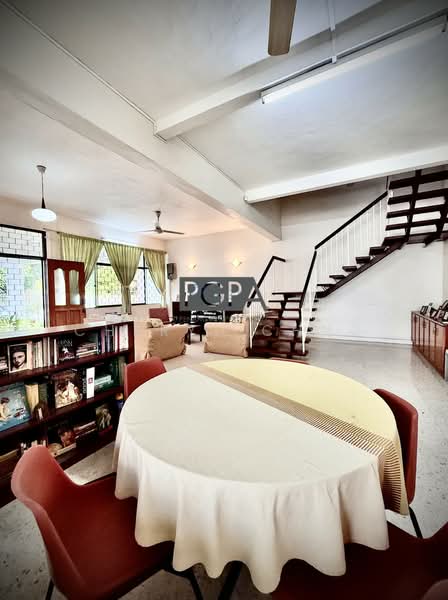 Rumah Berkembar untuk Dijual di George Town (Penang) - Cheryl Chng - Living Room - PropertyGuru.com.my