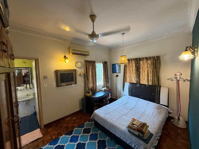 Rumah Teres untuk Dijual di Bandar Country Homes (Rawang) - Uthaya Kumar - Bedroom - PropertyGuru.com.my