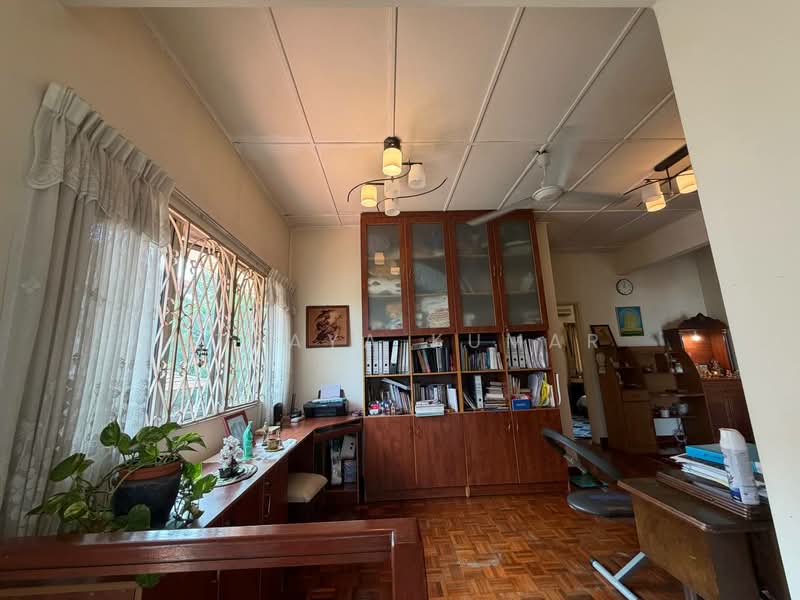 Rumah Teres untuk Dijual di Bandar Country Homes (Rawang) - Uthaya Kumar - Study - PropertyGuru.com.my