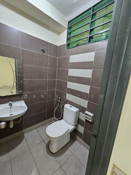 Rumah Berkembar untuk Dijual di Bandar Mahkota Cheras (Cheras) - Daniel Tiew - Bathroom - PropertyGuru.com.my