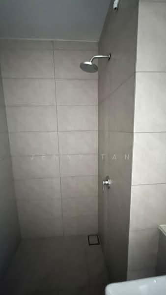 Service Residence for Sale at Melawati : Park One - Jenny Tan - Bathroom 2 - PropertyGuru.com.my