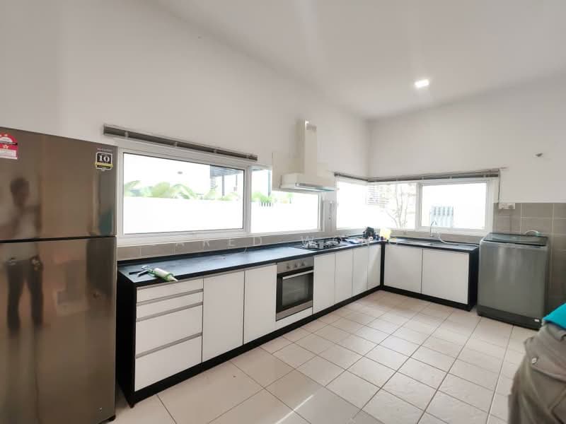 Semi-Detached House for Rent in Cyberjaya (Selangor) - Jared Wong - Kitchen - PropertyGuru.com.my