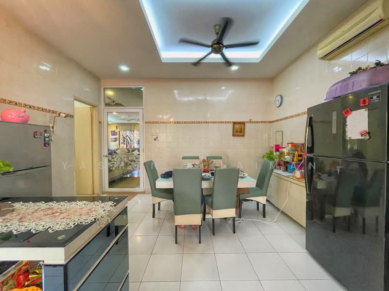 Rumah Berkembar untuk Dijual di Bandar Nusaputra (Puchong) - Yasmin Sulaiman - Dining Room - PropertyGuru.com.my