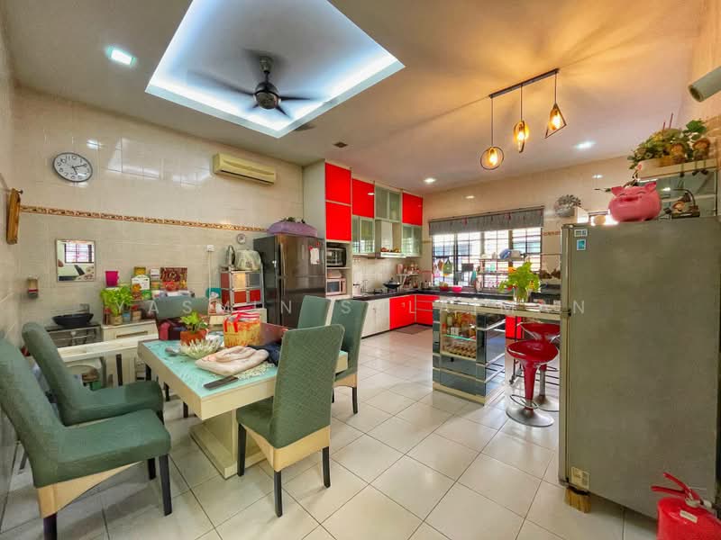 Rumah Berkembar untuk Dijual di Bandar Nusaputra (Puchong) - Yasmin Sulaiman - Kitchen - PropertyGuru.com.my