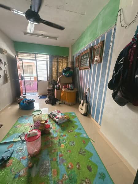 Apartment for Sale at Puchong Permata 1 - Daniel Yong - Living Room - PropertyGuru.com.my