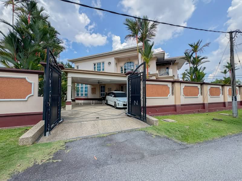 Bungalow for Sale in Seksyen 12 (Petaling Jaya) - Nurain . - PropertyGuru.com.my