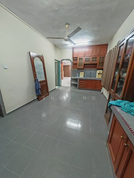 2-storey Terraced House for Sale in Telok Panglima Garang (Selangor) - Kenny Ng - Kitchen - PropertyGuru.com.my