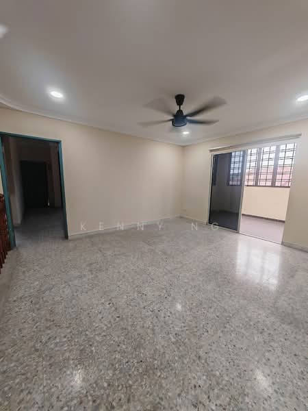 2-storey Terraced House for Sale in Telok Panglima Garang (Selangor) - Kenny Ng - Living Room - PropertyGuru.com.my