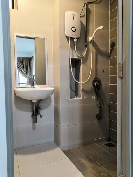 Servis Apartment untuk Dijual di PARC Regency (Residensi Masai) - Roy Chan - PropertyGuru.com.my