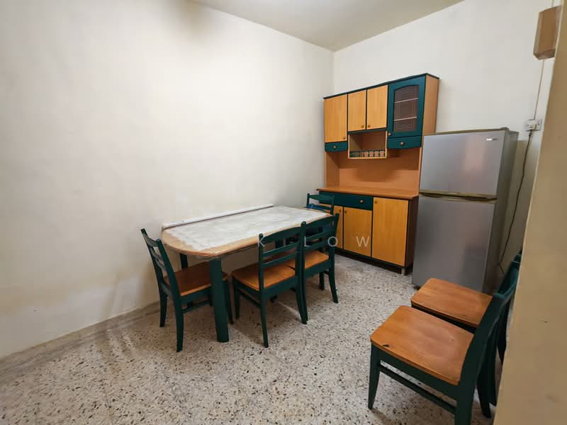 1-storey Terraced House for Rent in Taman Ungku Tun Aminah (Skudai) - Nick Low - Kitchen - PropertyGuru.com.my