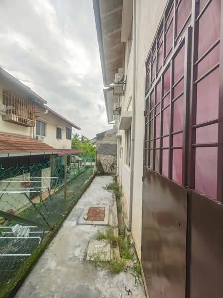 Rumah Bandar untuk Disewa di Bandar Seri Putra (Bangi) - Maznee Realtor - Exterior - PropertyGuru.com.my
