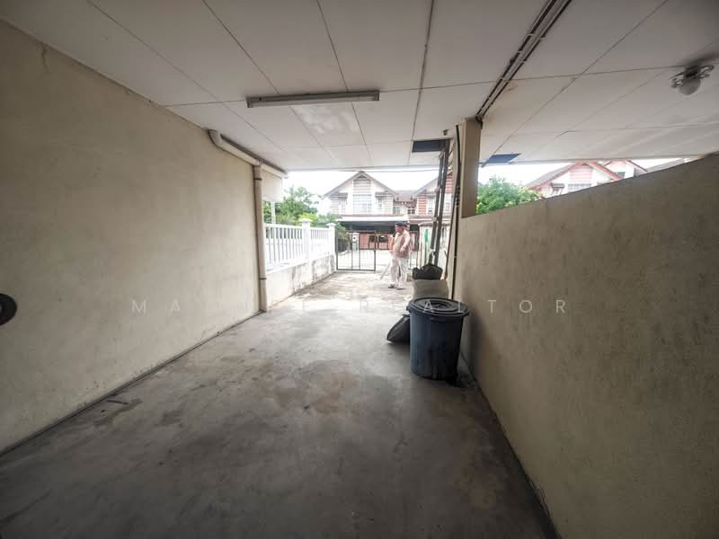 Rumah Bandar untuk Disewa di Bandar Seri Putra (Bangi) - Maznee Realtor - Exterior - PropertyGuru.com.my