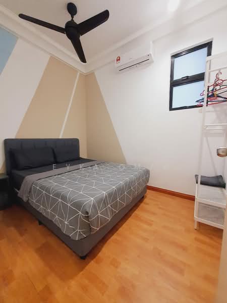 Service Residence for Sale at The Platino Serviced Apartment - Eyka Omar - Bedroom - PropertyGuru.com.my