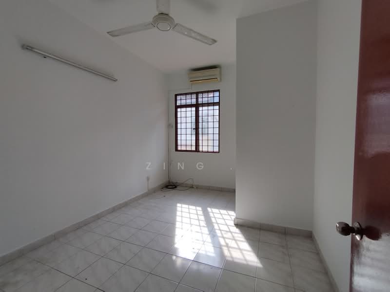 2.5-storey Terraced House for Sale in Taman Bukit Serdang (Seri Kembangan) - Tey Siew Zing - PropertyGuru.com.my
