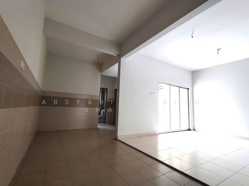 2-storey Terraced House for Sale in Denai Alam (Shah Alam) - Absyarie Syafiq Shahrin - Living Room - PropertyGuru.com.my