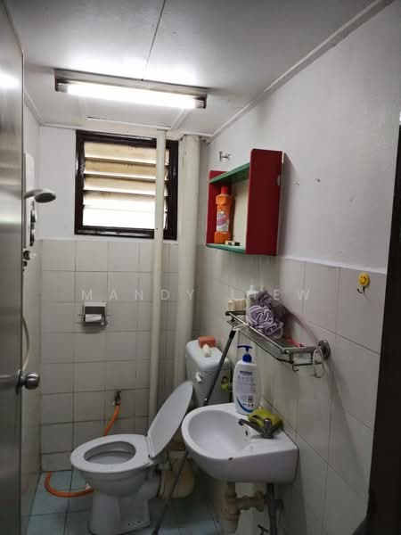 Pangsapuri untuk Dijual di Saujana Damansara - Mandy Liew - Bathroom - PropertyGuru.com.my