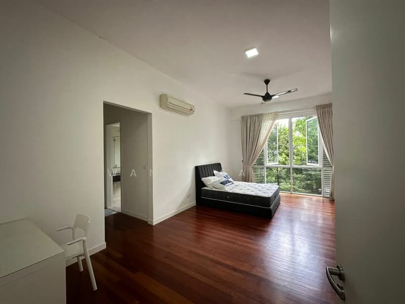 Condominium for Sale at Pavilion Hilltop - Wanlu Sang - Master Bedroom - PropertyGuru.com.my