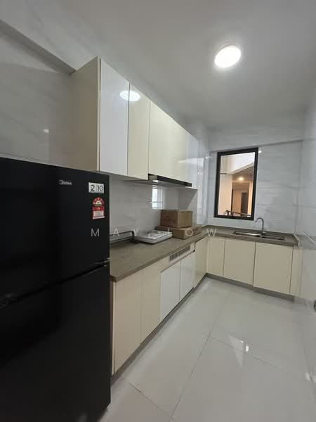 Apartment for Rent at Forest City - May Low - forest-city-sea-view-condo-jb-kitche.jpg - PropertyGuru.com.my