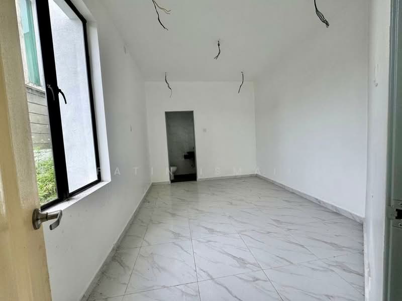 Bungalow for Sale in Sungai Buloh (Selangor) - Fatin Ismail - Bathroom - PropertyGuru.com.my