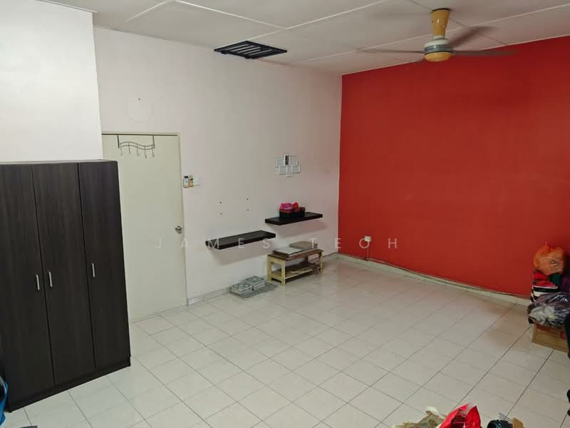 Rumah Teres 2 Tingkat untuk Dijual di Taman Sejati (Klang) - James Teoh - Living Room - PropertyGuru.com.my