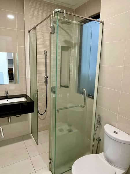 Service Residence for Sale at Sapphire Paradigm - Eugene Yap - Bathroom - PropertyGuru.com.my