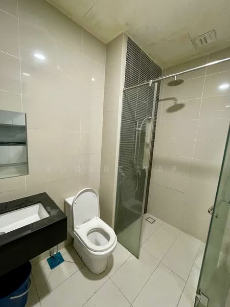 Service Residence for Sale at Sapphire Paradigm - Eugene Yap - Bathroom - PropertyGuru.com.my