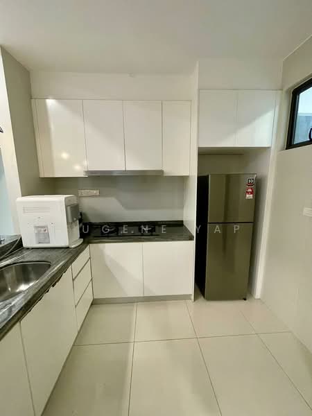 Service Residence for Sale at Sapphire Paradigm - Eugene Yap - Kitchen - PropertyGuru.com.my