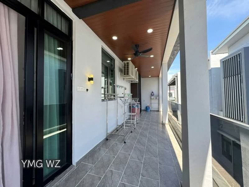 Semi-Detached House for Sale in Canary Garden (Klang) - KH Chong - Balcony - PropertyGuru.com.my