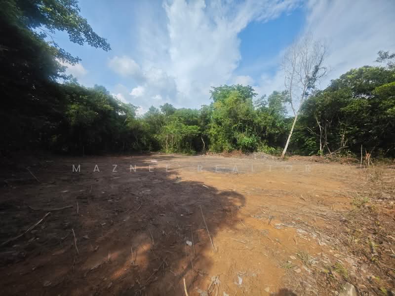 Residential Land for Sale in Kampung Jenderam Hilir (Dengkil) - Maznee Realtor - Exterior - PropertyGuru.com.my