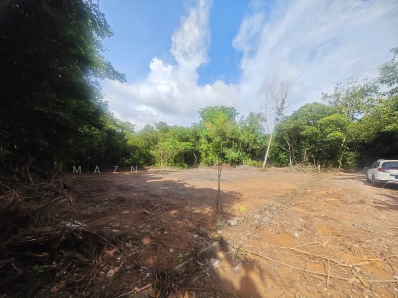 Residential Land for Sale in Kampung Jenderam Hilir (Dengkil) - Maznee Realtor - Exterior - PropertyGuru.com.my