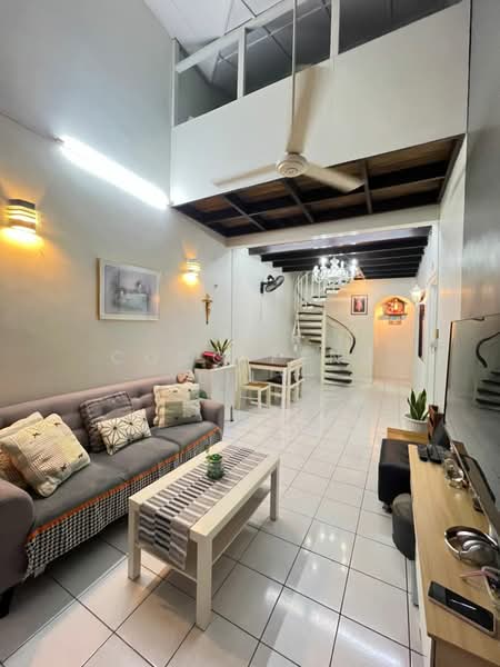 1.5-storey Terraced House for Sale in Taman Molek (Johor Bahru) - Coco Feng Lily - PropertyGuru.com.my