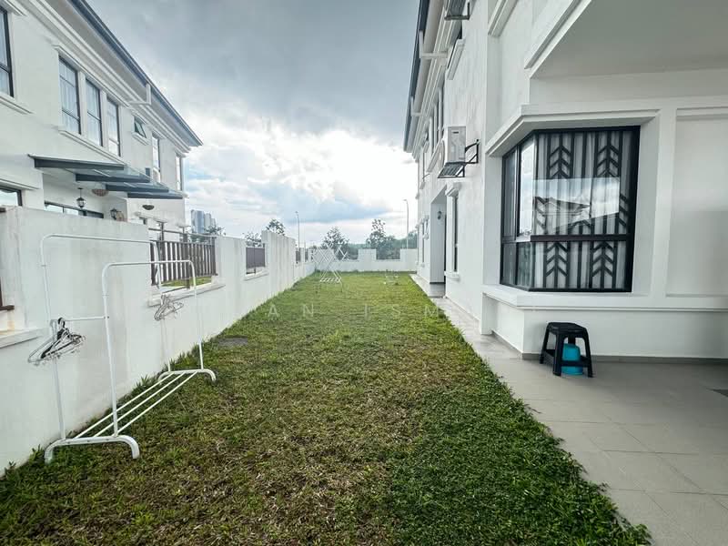 Semi-Detached House for Sale in Alam Sari (Bangi) - Imran Ismadi - Exterior - PropertyGuru.com.my