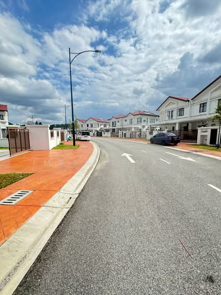 Semi-Detached House for Sale in Alam Sari (Bangi) - Imran Ismadi - Exterior - PropertyGuru.com.my