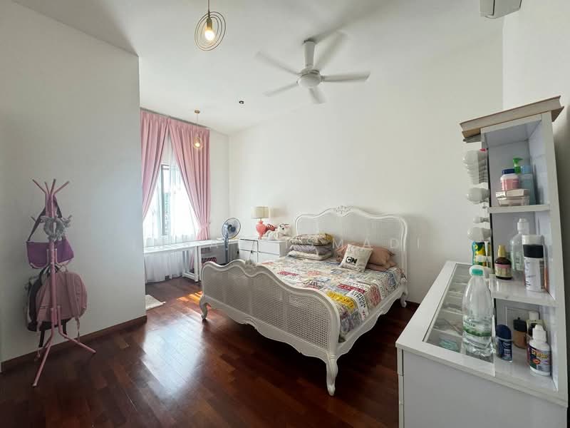 Semi-Detached House for Sale in Alam Sari (Bangi) - Imran Ismadi - PropertyGuru.com.my